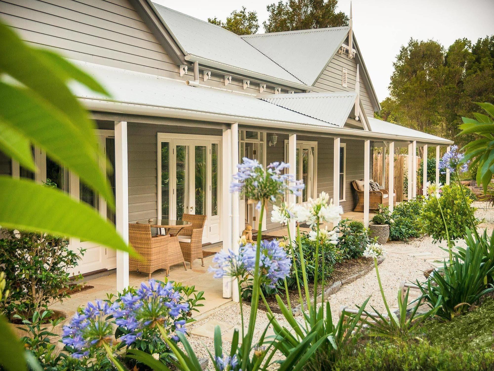 Abelia House Acomodação com café da manhã Byron Bay Exterior foto